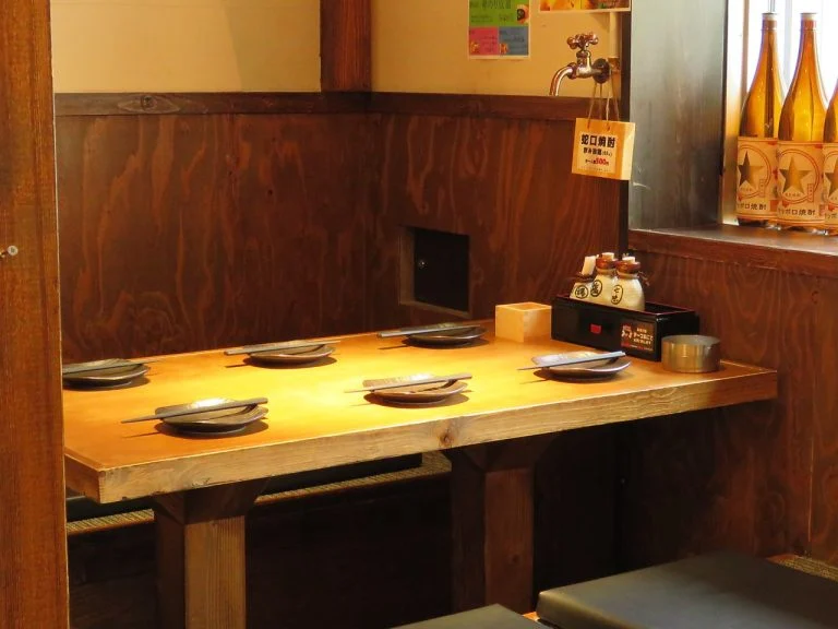 産地直送 粋な居酒屋おいよ 大通北1条店の店内